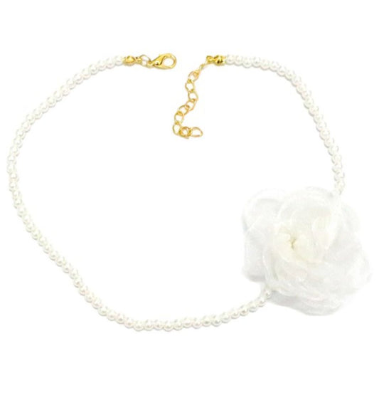 Mesh Flower Pearl Choker